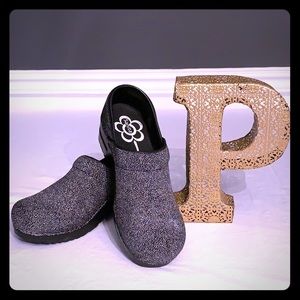 Sanita Glitter Clogs